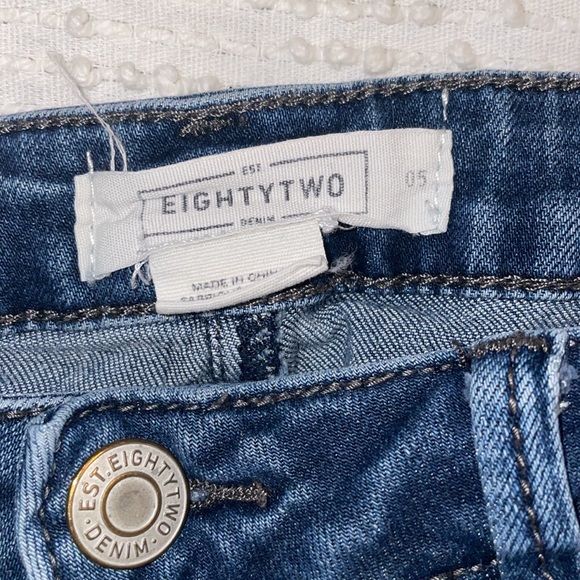 eightytwo jean shorts - Picture 2 of 3